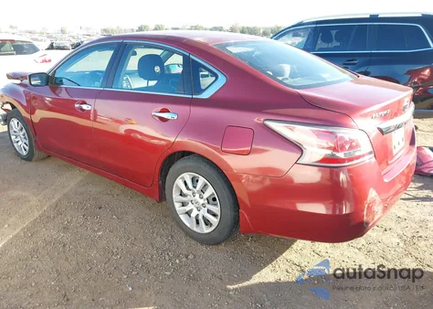 2015 Nissan Altima 2.5 S из США, поврежденный, VIN 1N4AL3AP5FN882373